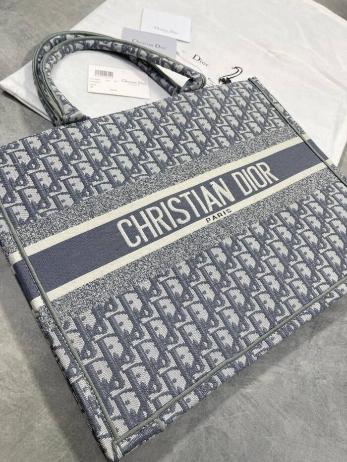 DIOR Tote Bag AAA Quality With Dust Bag - Image 4